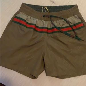 Men’s Gucci diamanté